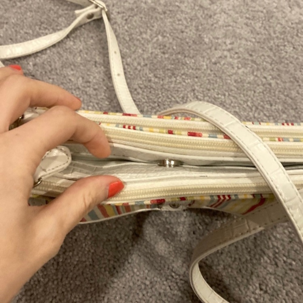 Crossbody with Stripes Small Bag - Picture 4 of 11